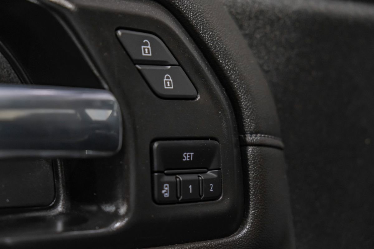 Used 2022 Chevrolet Silverado 3500 High Country image 45