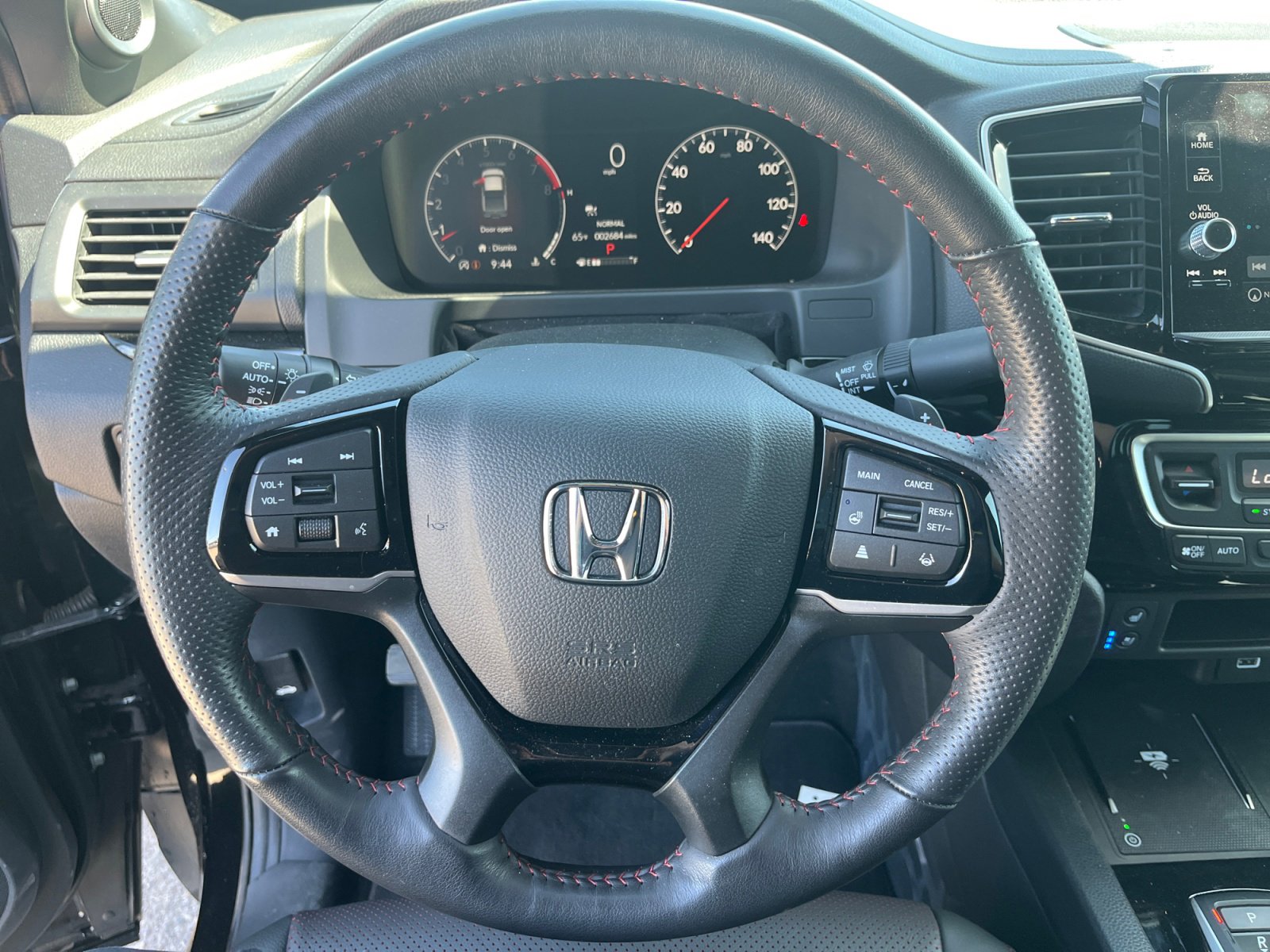 Used 2025 Honda Ridgeline Black Edition image 9
