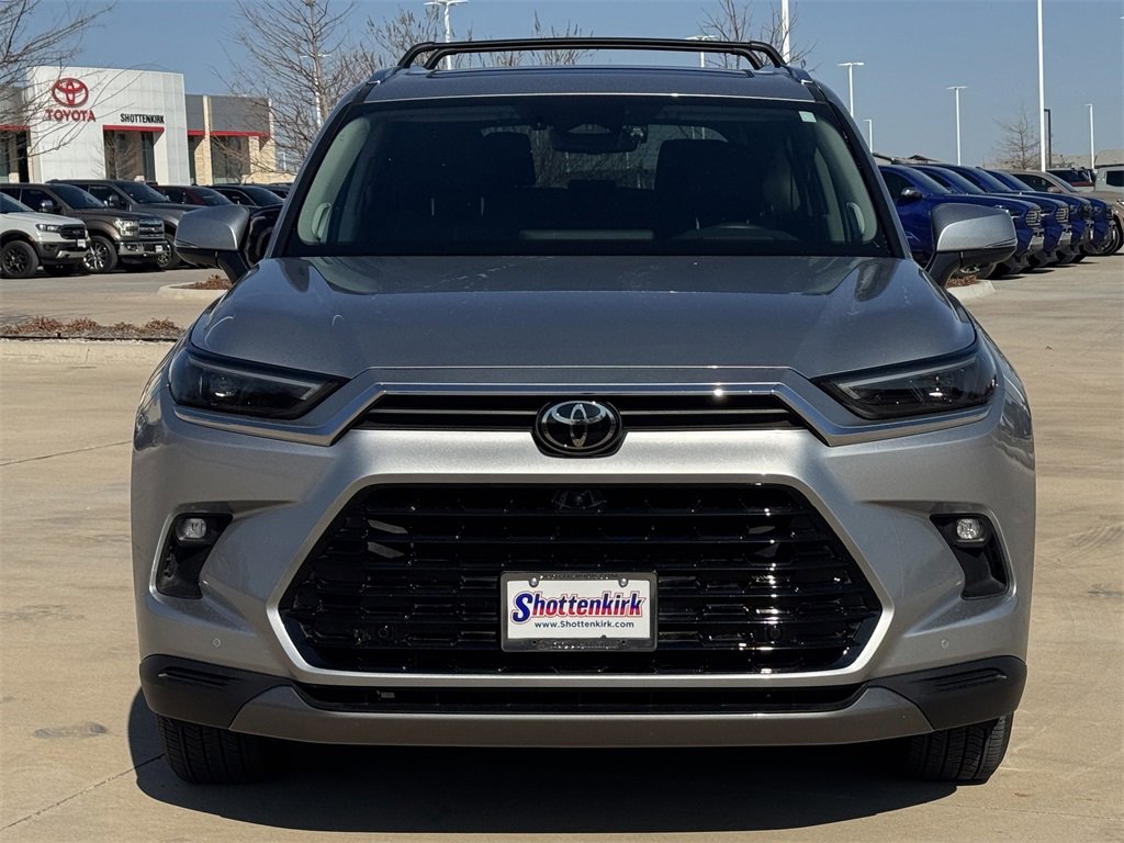 Used 2024 Toyota Grand Highlander Platinum image 7