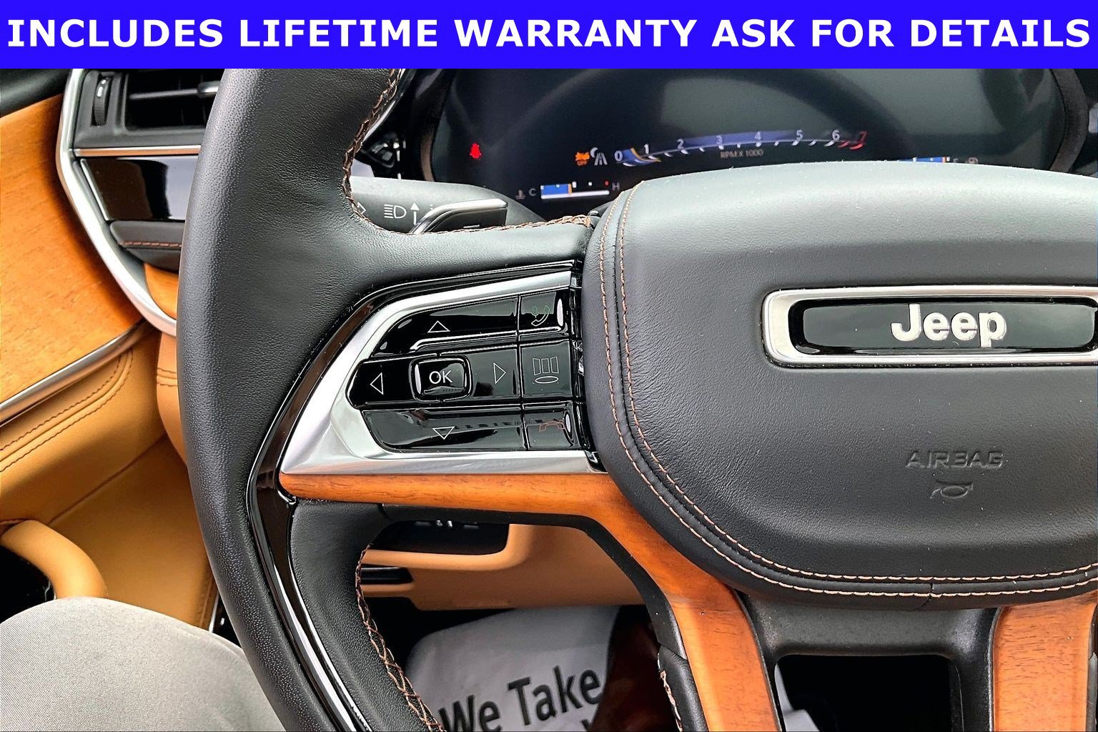 Used 2022 Jeep Grand Cherokee Summit AWD/4WD image 15