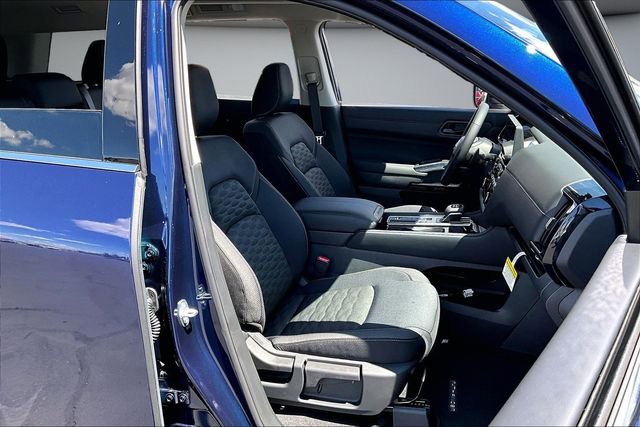 New 2026 Nissan Pathfinder SV image 10