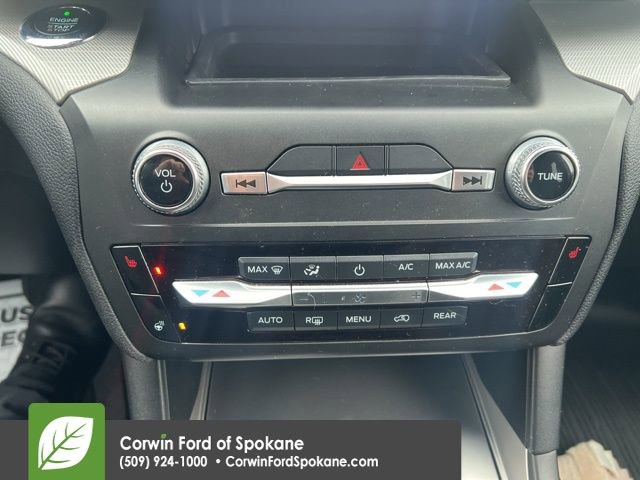Used 2020 Ford Explorer XLT w/ Comfort Package image 15