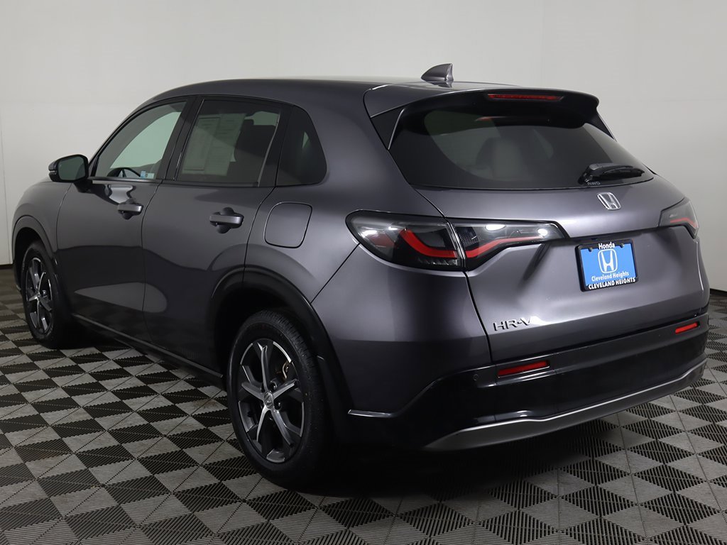 Used 2023 Honda HR-V EX-L image 9