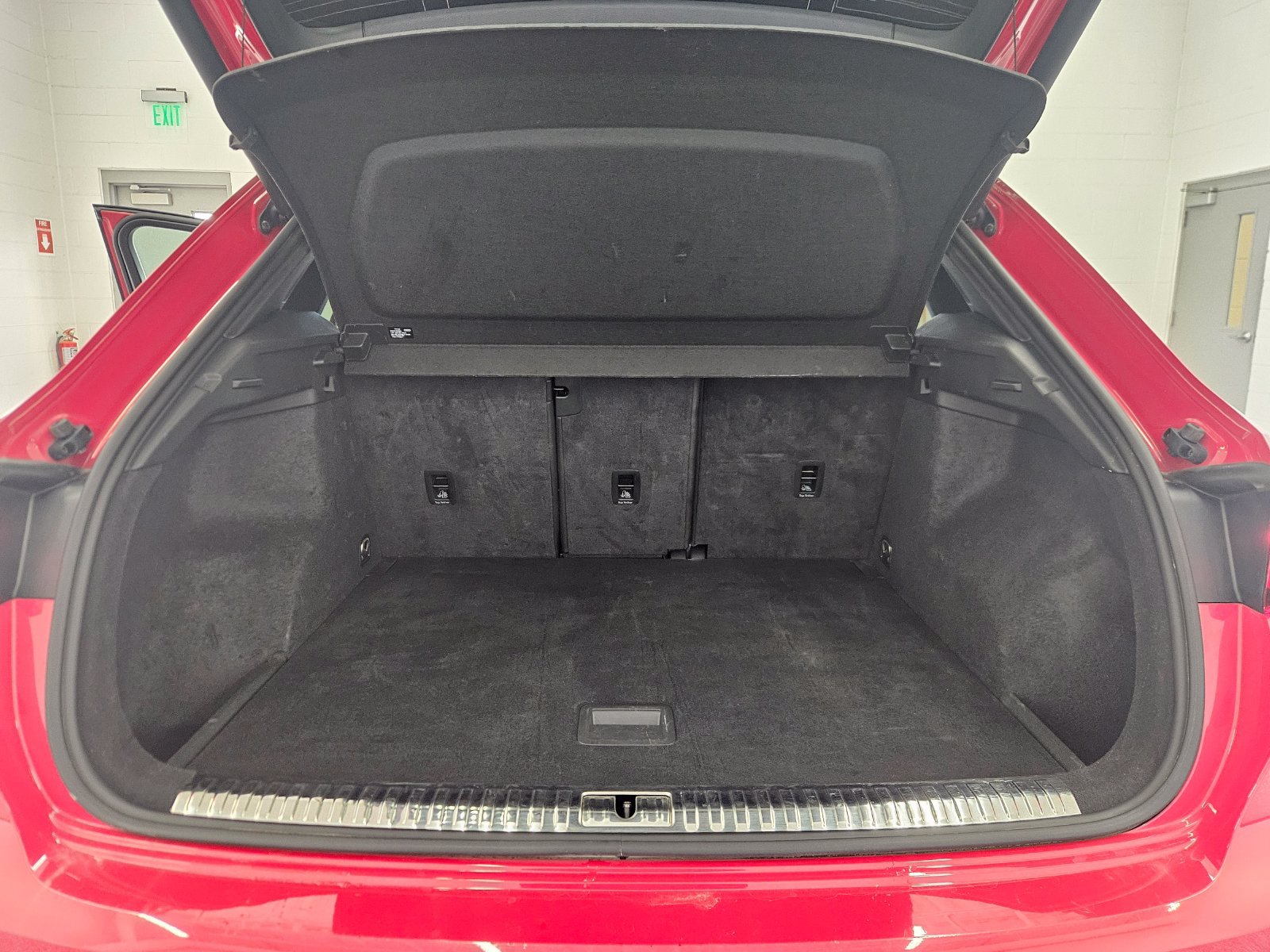 Used 2025 Audi Q3 2.0T Premium AWD/4WD image 43