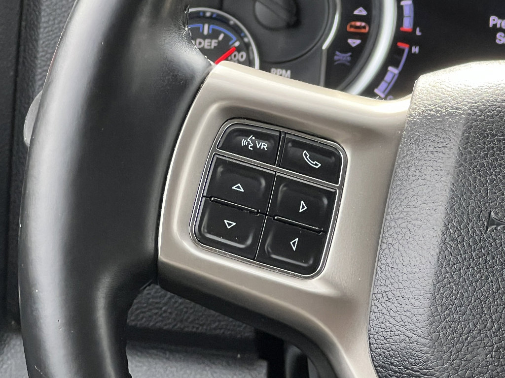 Used 2016 RAM 1500 Laramie w/ Convenience Group AWD/4WD image 19