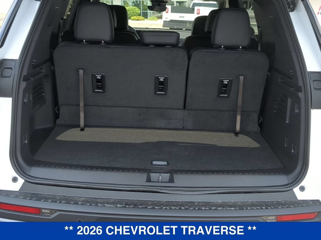 New 2026 Chevrolet Traverse LT w/ Driver Confidence Package AWD/4WD image 5