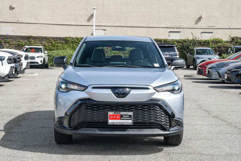Used 2025 Toyota Corolla Cross AWD Hybrid image 2