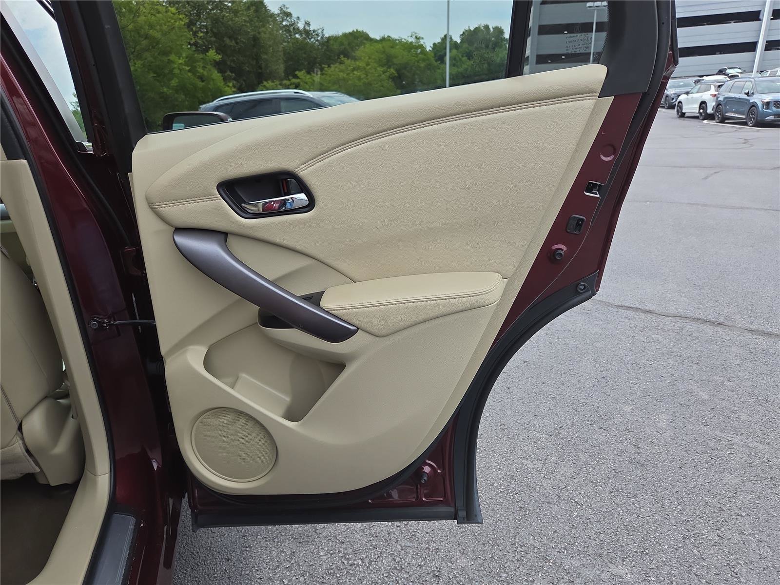Used 2015 Acura RDX w/ Technology Package FWD image 29