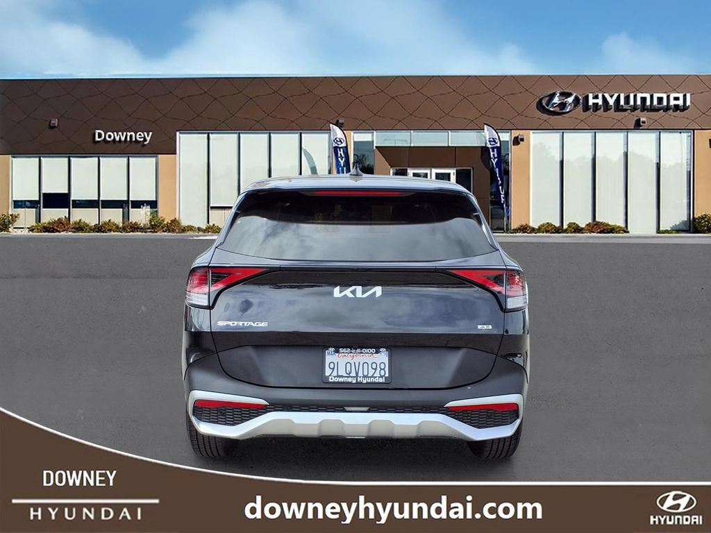 Used 2025 Kia Sportage LX AWD/4WD image 5