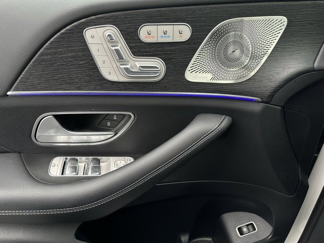 Used 2025 Mercedes-Benz GLS 450 GLS 450 image 16