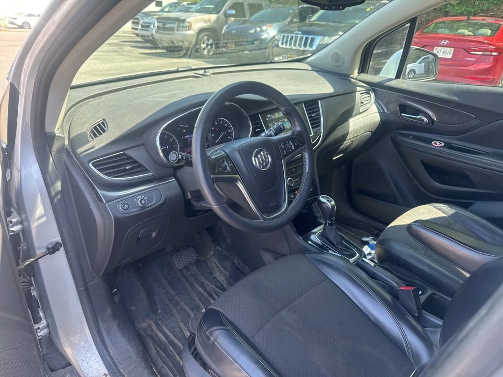 Used 2020 Buick Encore Preferred w/ Safety Package image 12