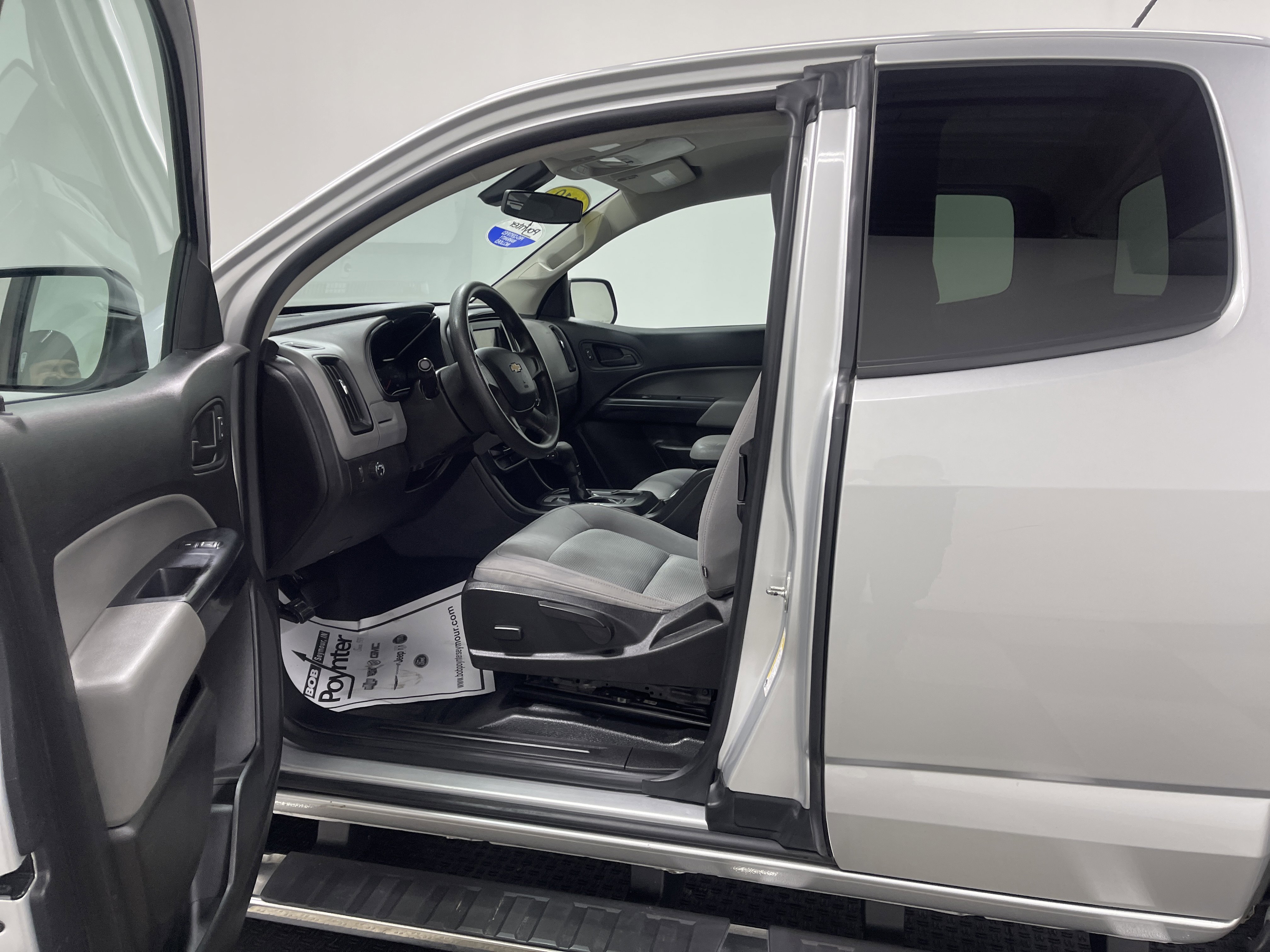 Used 2019 Chevrolet Colorado W/T image 9