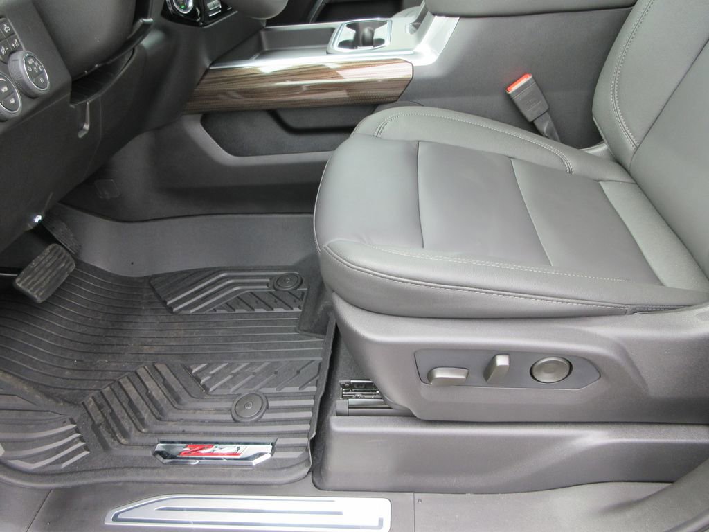 New 2026 Chevrolet Silverado 3500 LT image 24