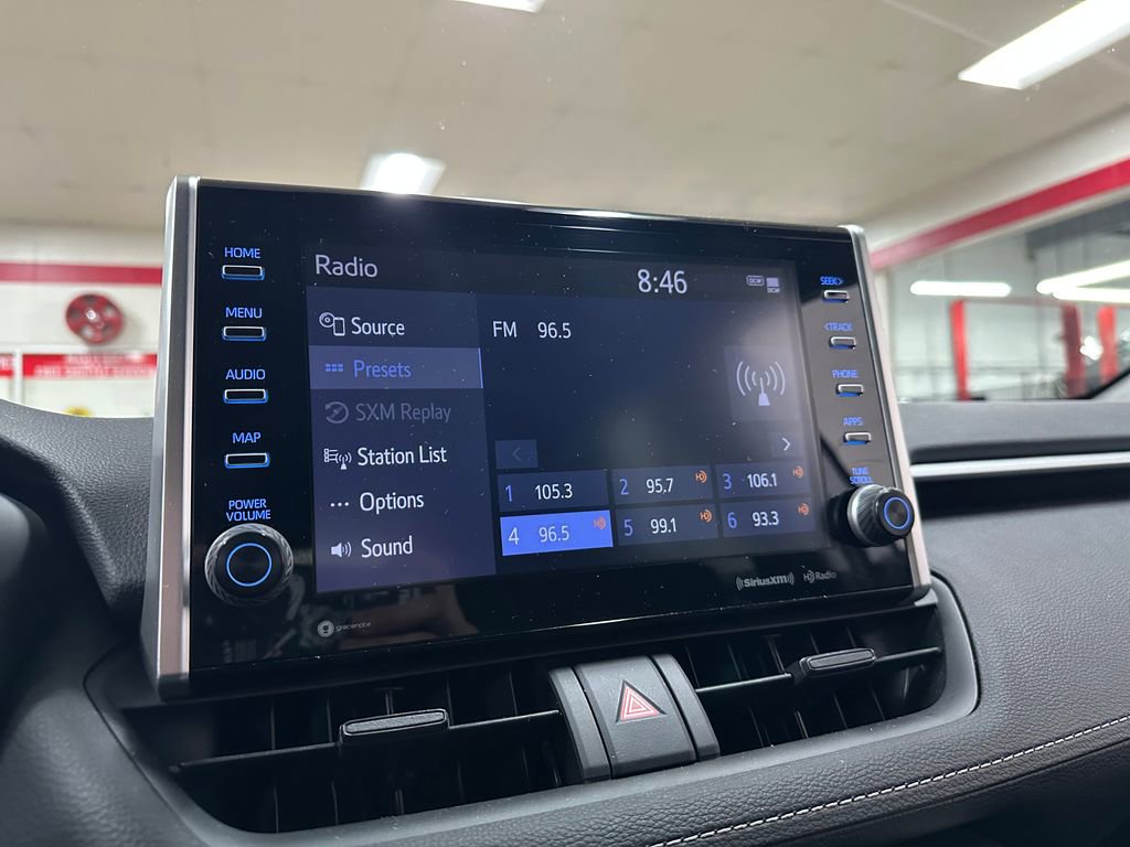 Used 2022 Toyota RAV4 XLE image 22