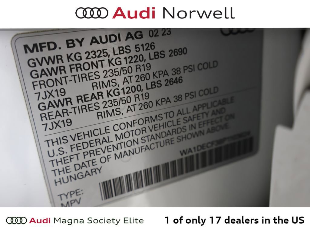 Used 2023 Audi Q3 2.0T Premium w/ Convenience Package AWD/4WD image 3