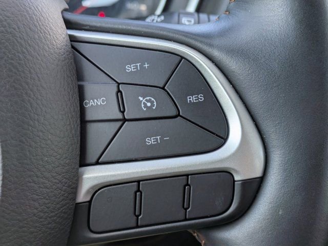 Used 2018 Jeep Compass Limited w/ Navigation Group image 23