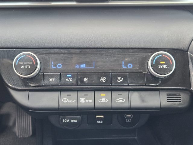 Used 2025 Hyundai Elantra Hybrid FWD image 18