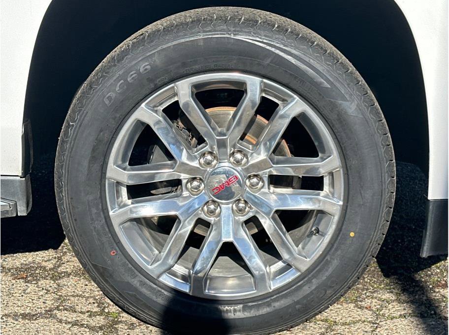 Used 2020 GMC Yukon XL SLE w/ HD Trailering Package image 10