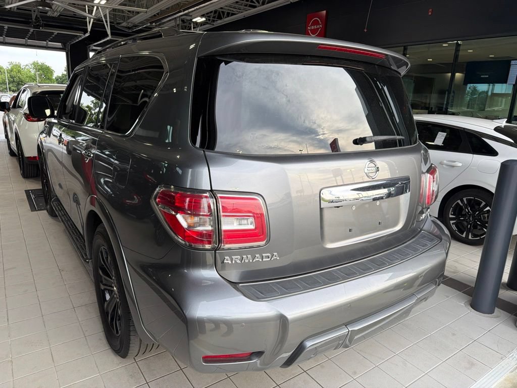 Used 2019 Nissan Armada Platinum w/ Captain's Chairs Package RWD image 5