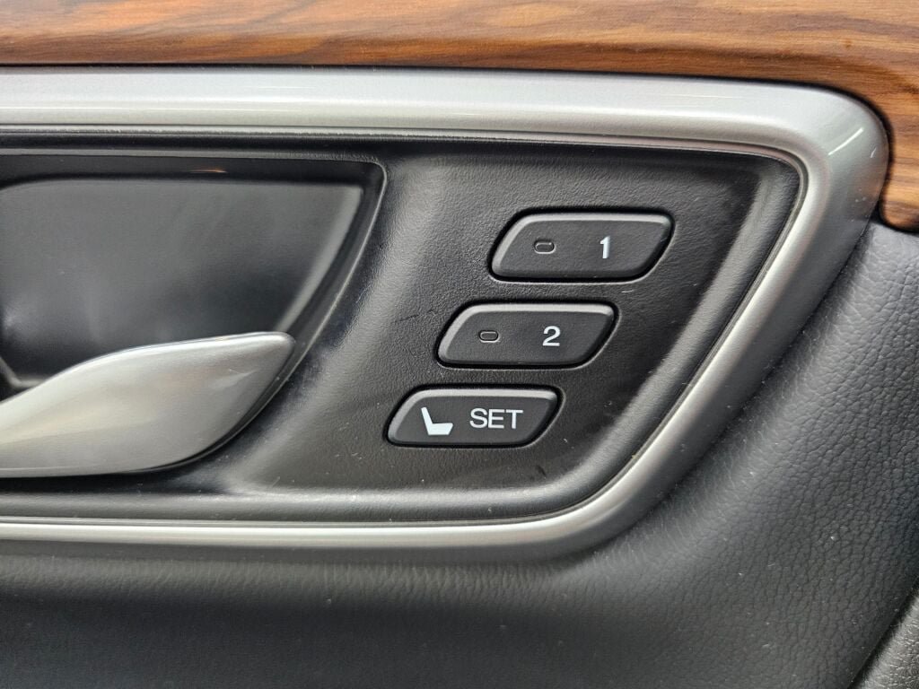Used 2022 Honda CR-V Touring image 25