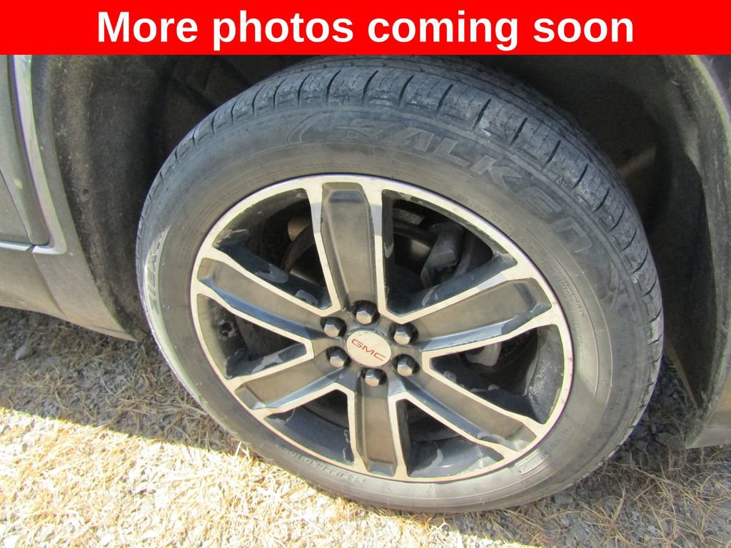 Used 2017 GMC Acadia Denali w/ Technology Package AWD/4WD image 9