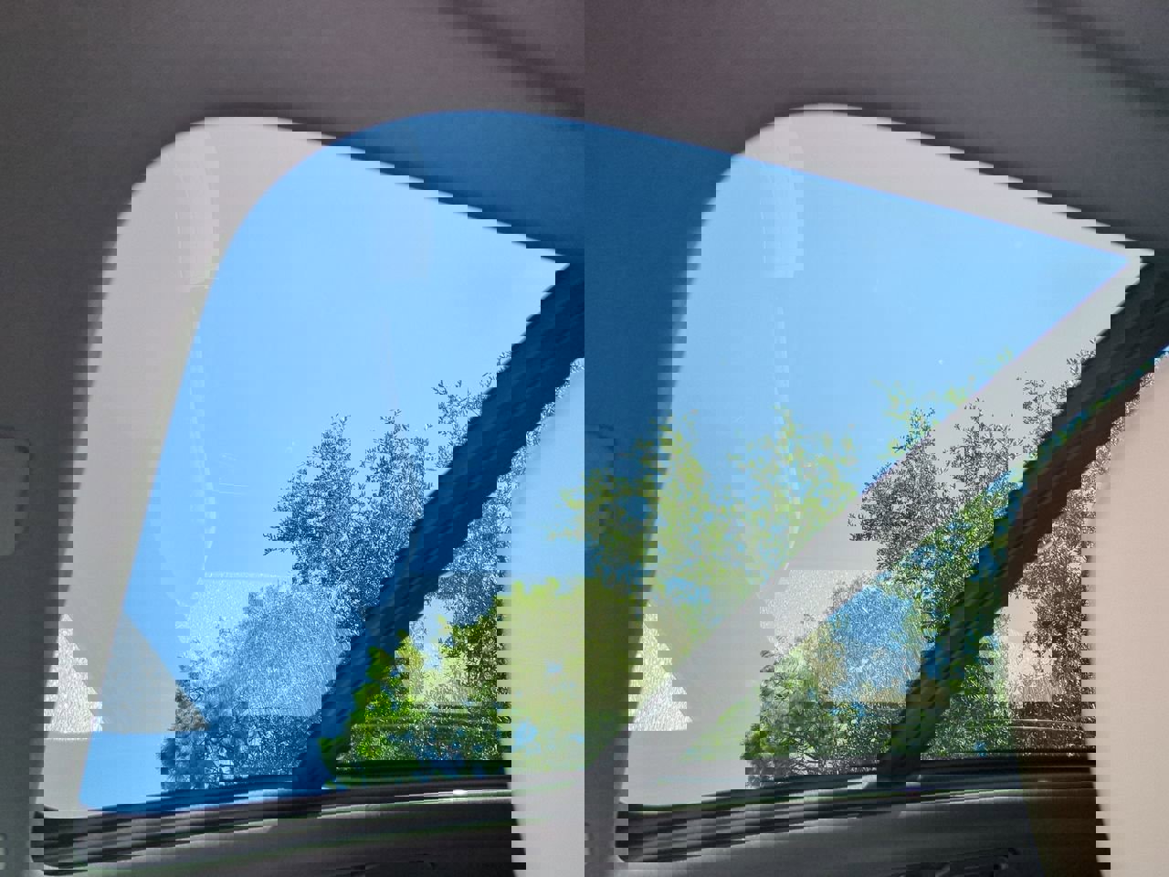 New 2026 Volvo XC60 B5 Core w/ Climate Package image 18