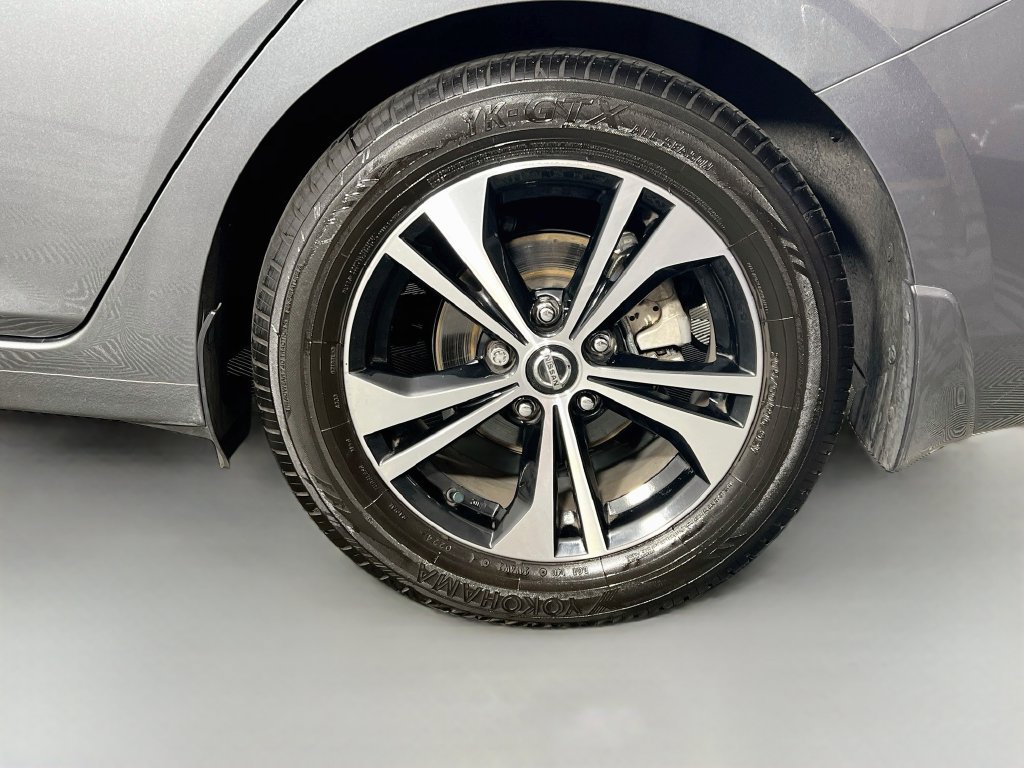 Used 2022 Nissan Sentra SV FWD image 28
