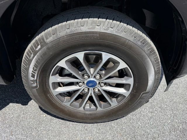 Used 2019 Ford F150 Lariat AWD/4WD image 10