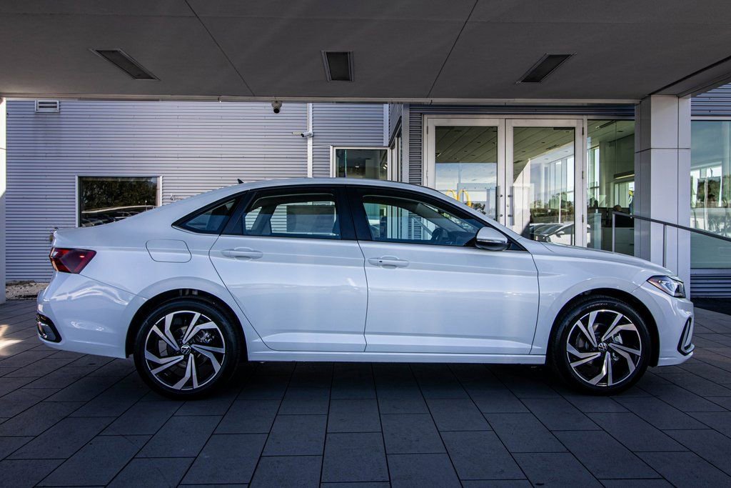 New 2026 Volkswagen Jetta SEL FWD image 20