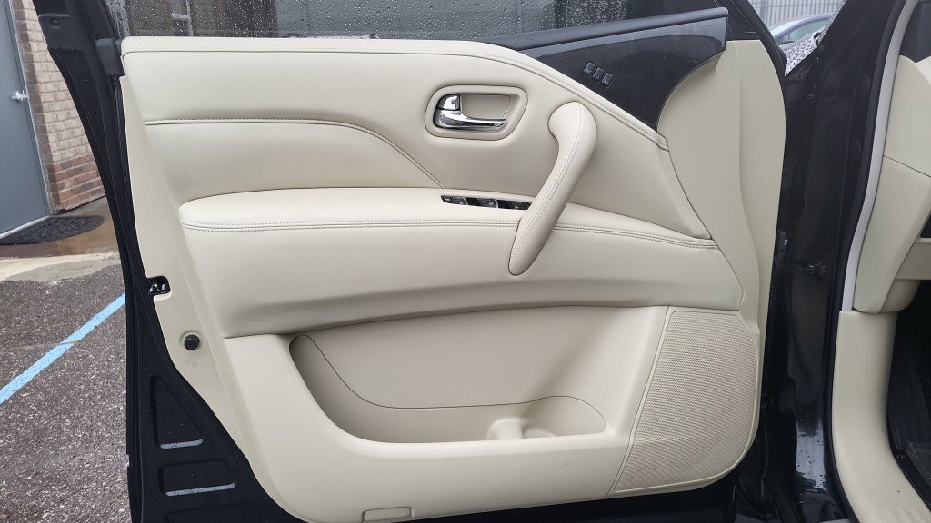 Used 2024 INFINITI QX80 Luxe w/ Cargo Package image 14