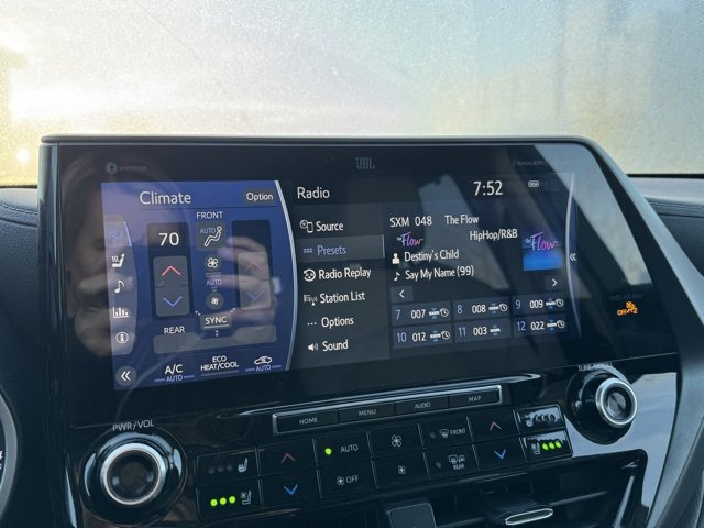 Certified 2022 Toyota Highlander Limited image 5