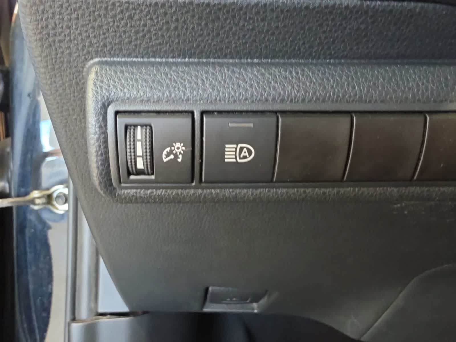 Used 2024 Toyota Corolla LE FWD image 18