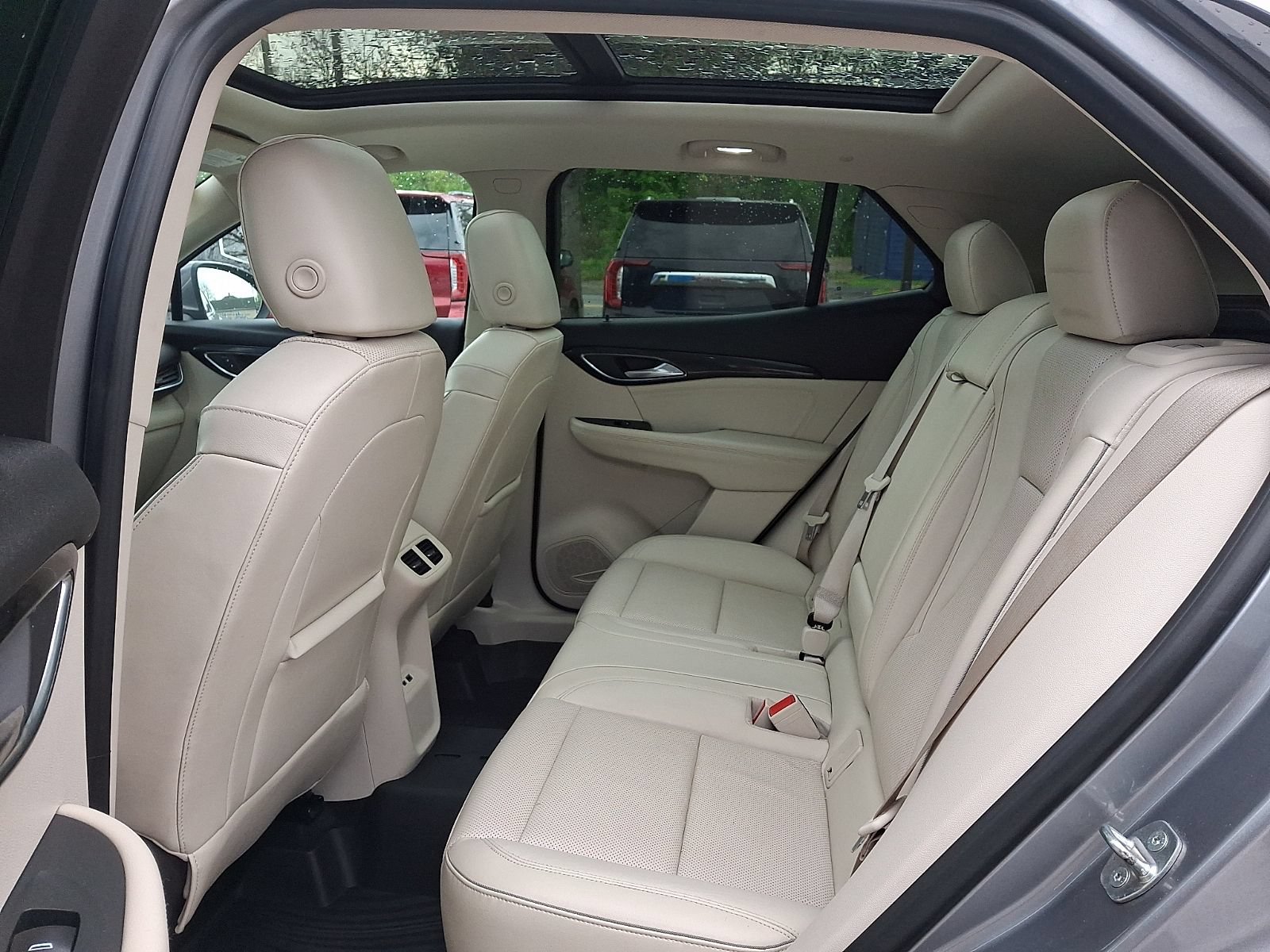 Used 2021 Buick Envision Essence AWD/4WD image 10