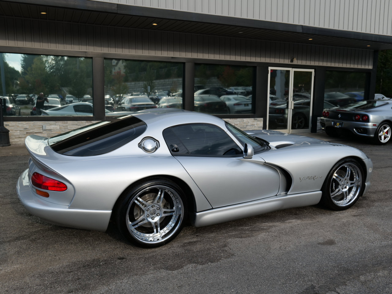 Used 1999 Dodge Viper GTS image 5