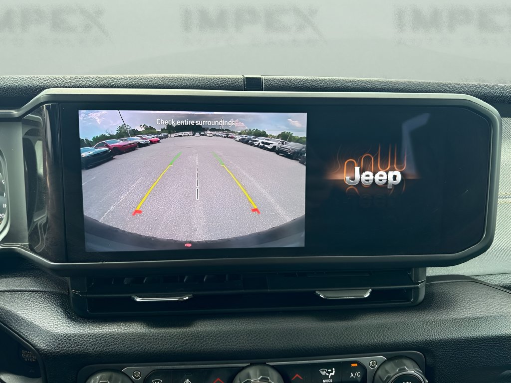 Used 2025 Jeep Wrangler Unlimited Sport AWD/4WD image 16