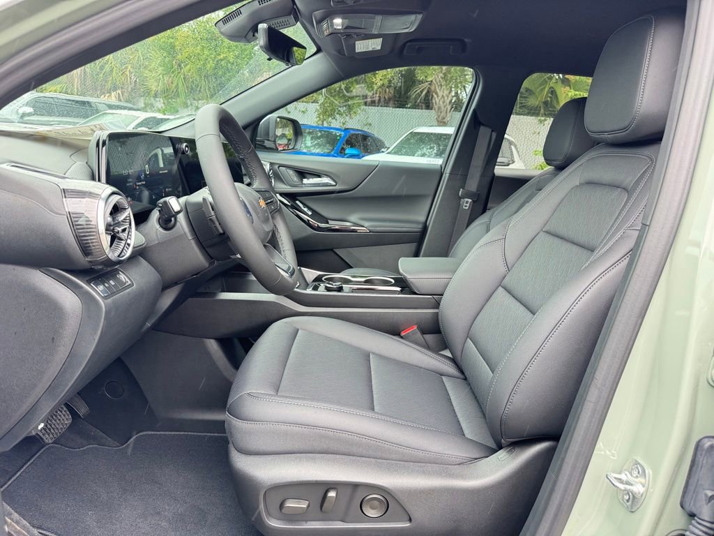 New 2026 Chevrolet Equinox LT w/ Convenience Package II image 14