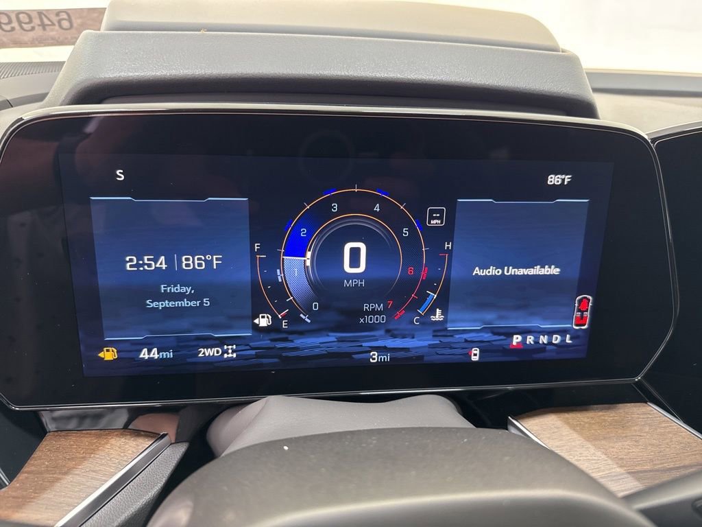 New 2025 Chevrolet Suburban High Country image 31