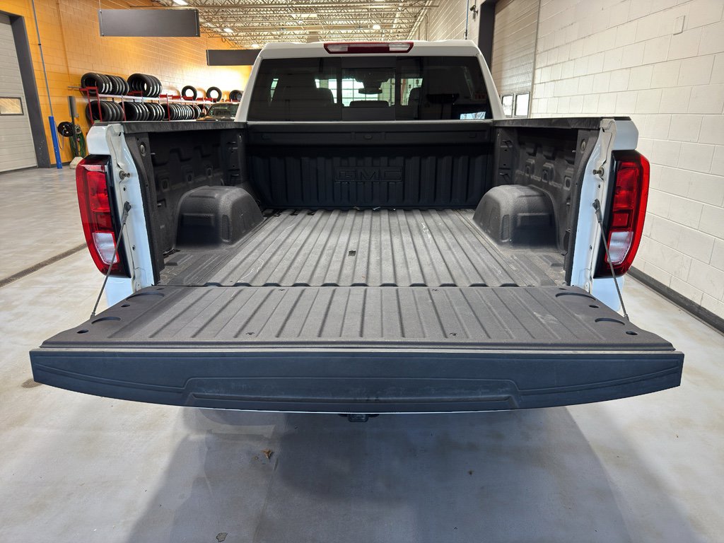 Used 2025 GMC Sierra 1500 Elevation w/ Preferred Package image 25