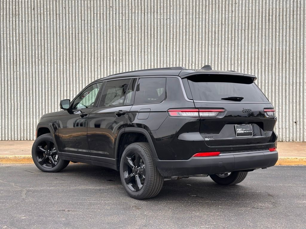 New 2026 Jeep Grand Cherokee L Limited w/ Limited Altitude Package AWD/4WD image 3