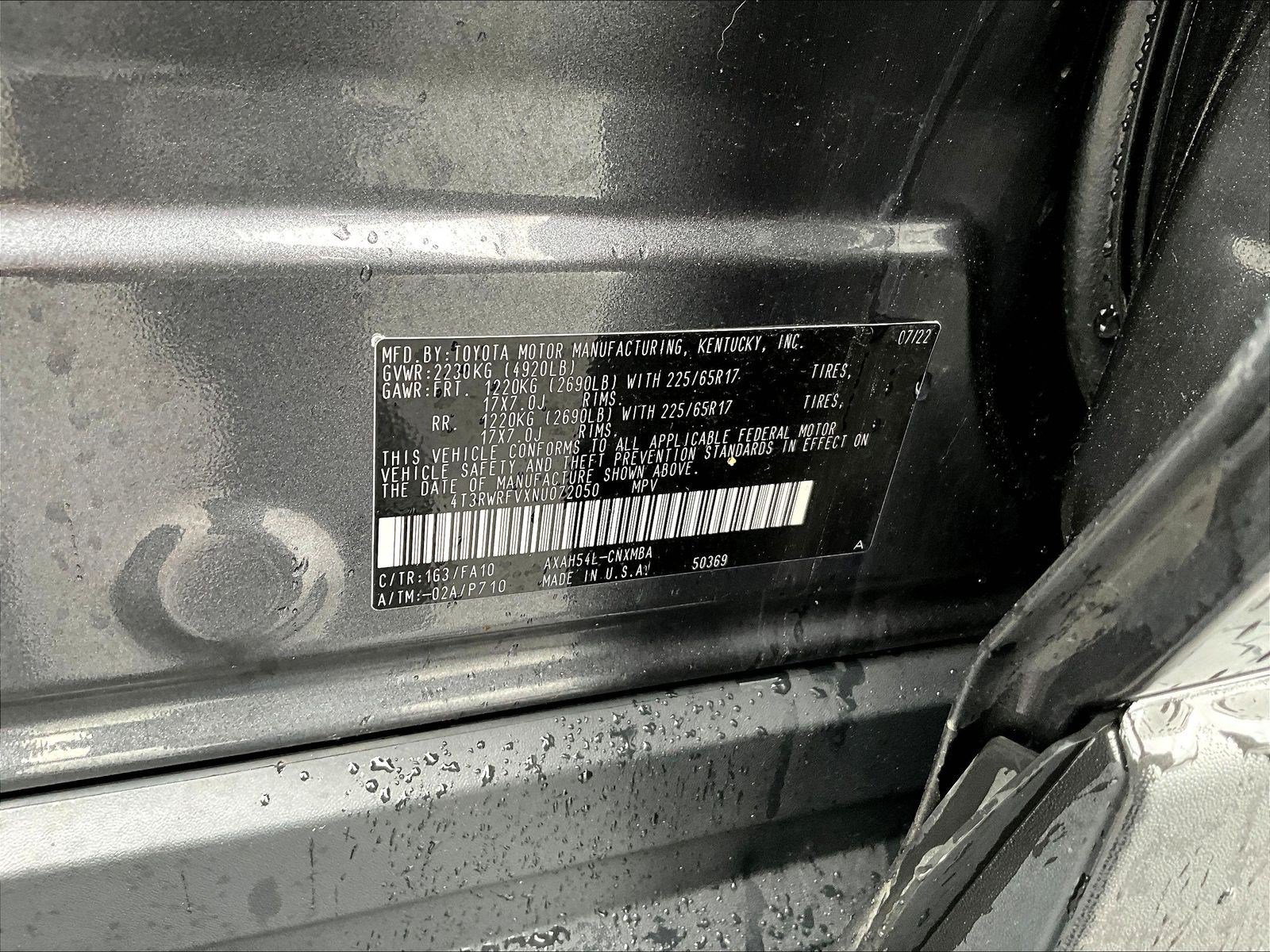 Used 2022 Toyota RAV4 XLE AWD/4WD image 17