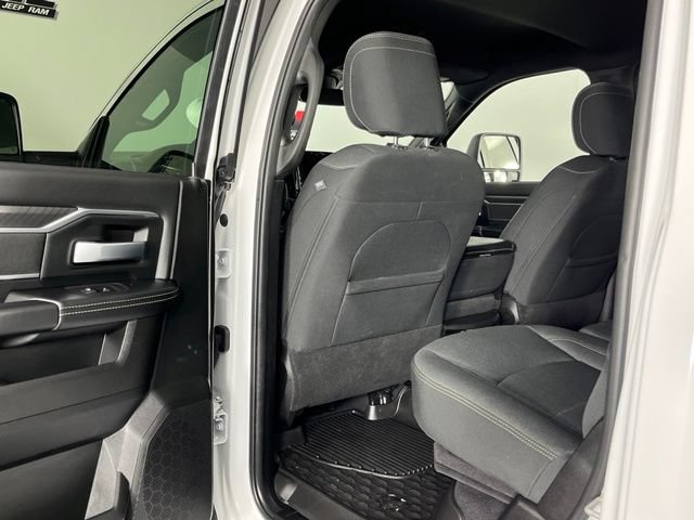 Used 2025 RAM 2500 Big Horn AWD/4WD image 26
