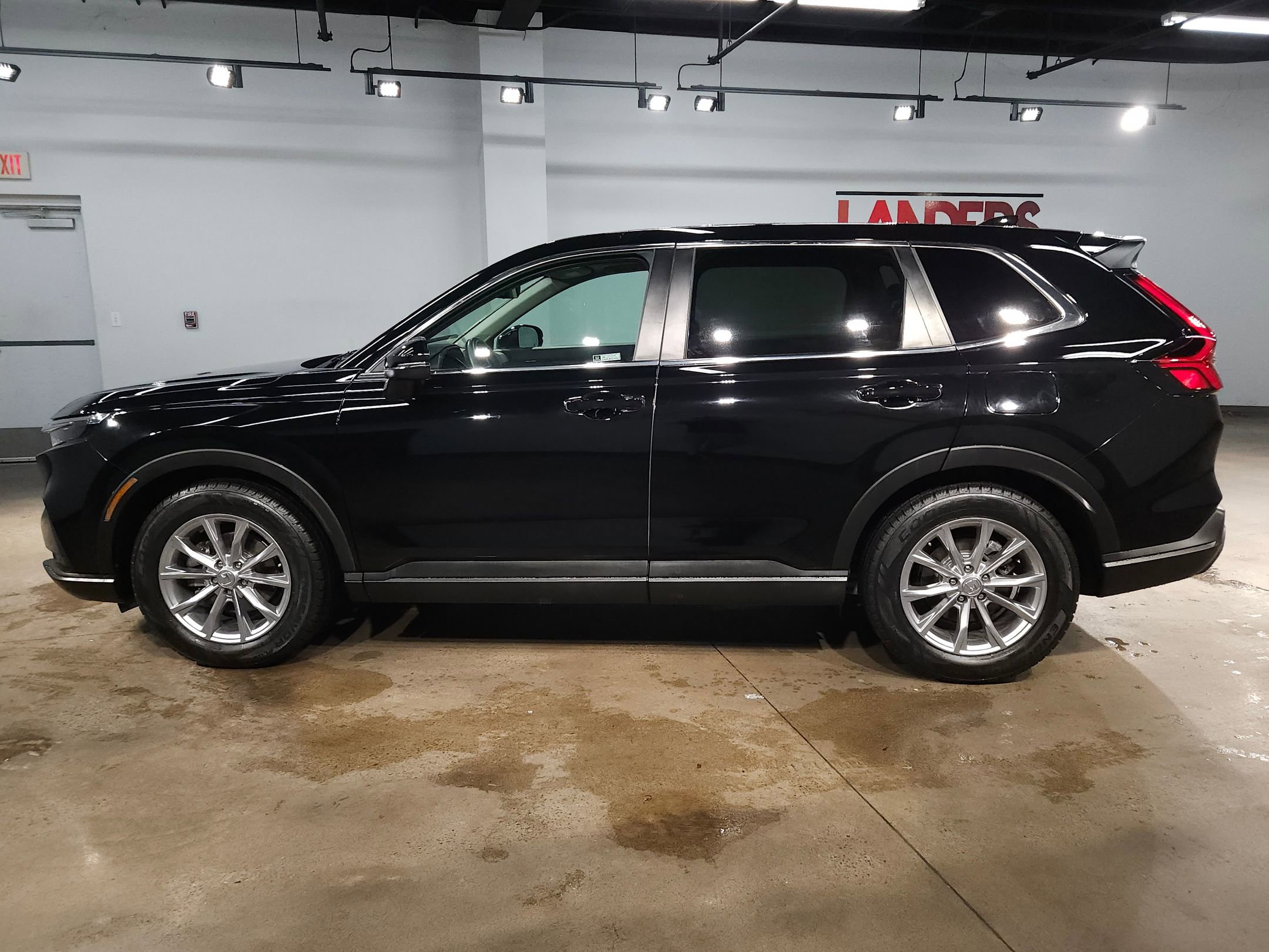 Used 2023 Honda CR-V EX-L image 4