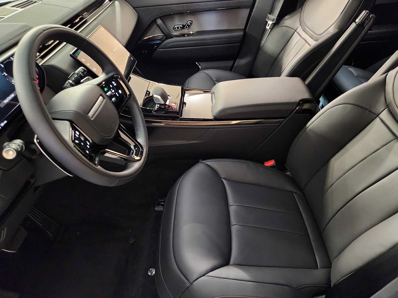 New 2026 Land Rover Range Rover Sport Dynamic SE AWD/4WD image 14