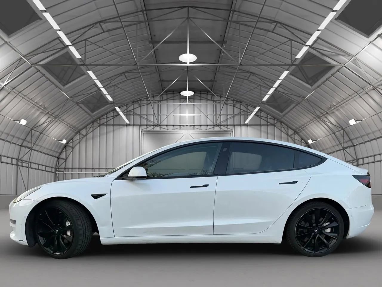 Used 2018 Tesla Model 3 Long Range image 2