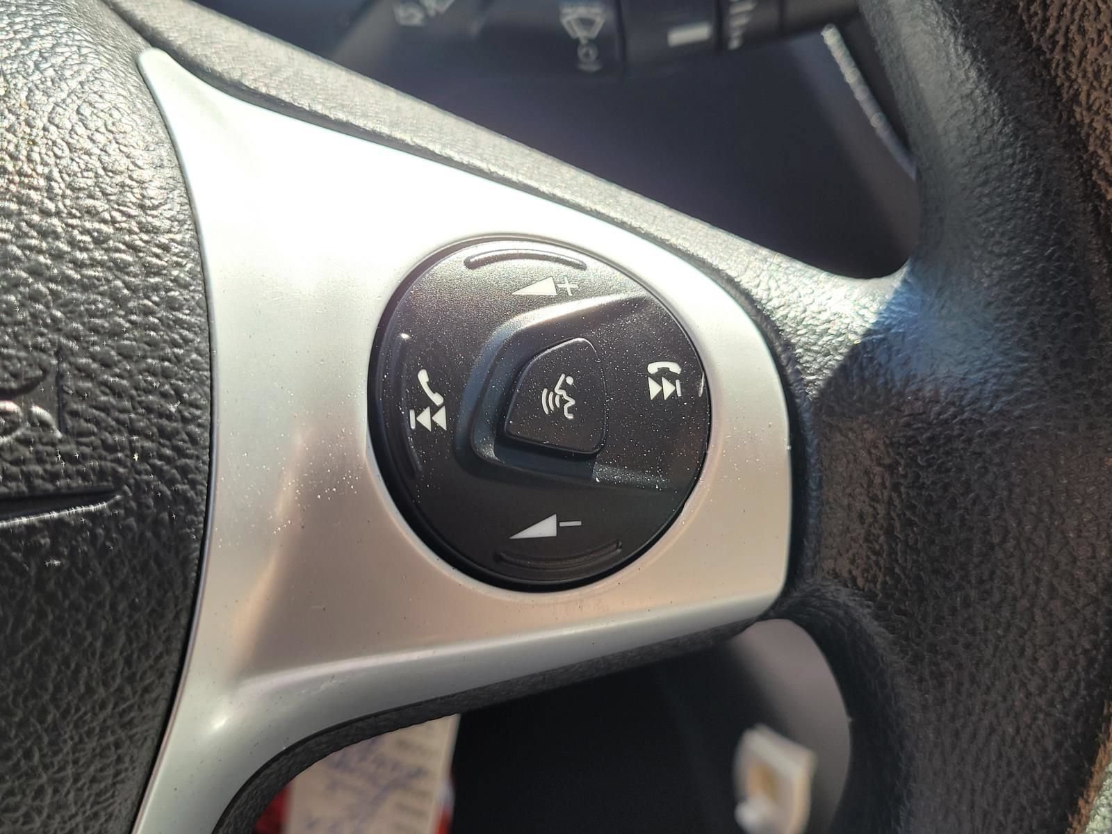 Used 2015 Ford Escape SE FWD image 30