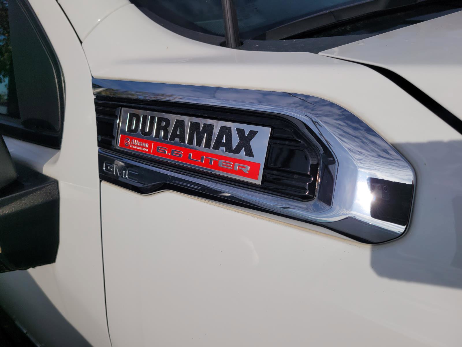 Used 2023 GMC Sierra 3500 Pro w/ Convenience Package image 4