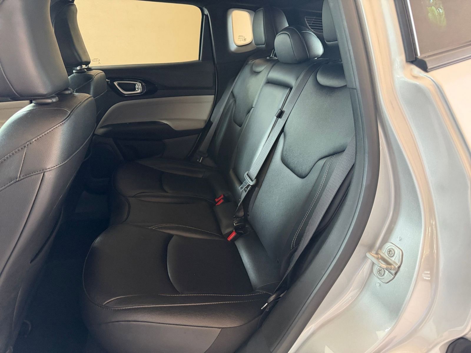Used 2025 Jeep Compass Limited AWD/4WD image 21