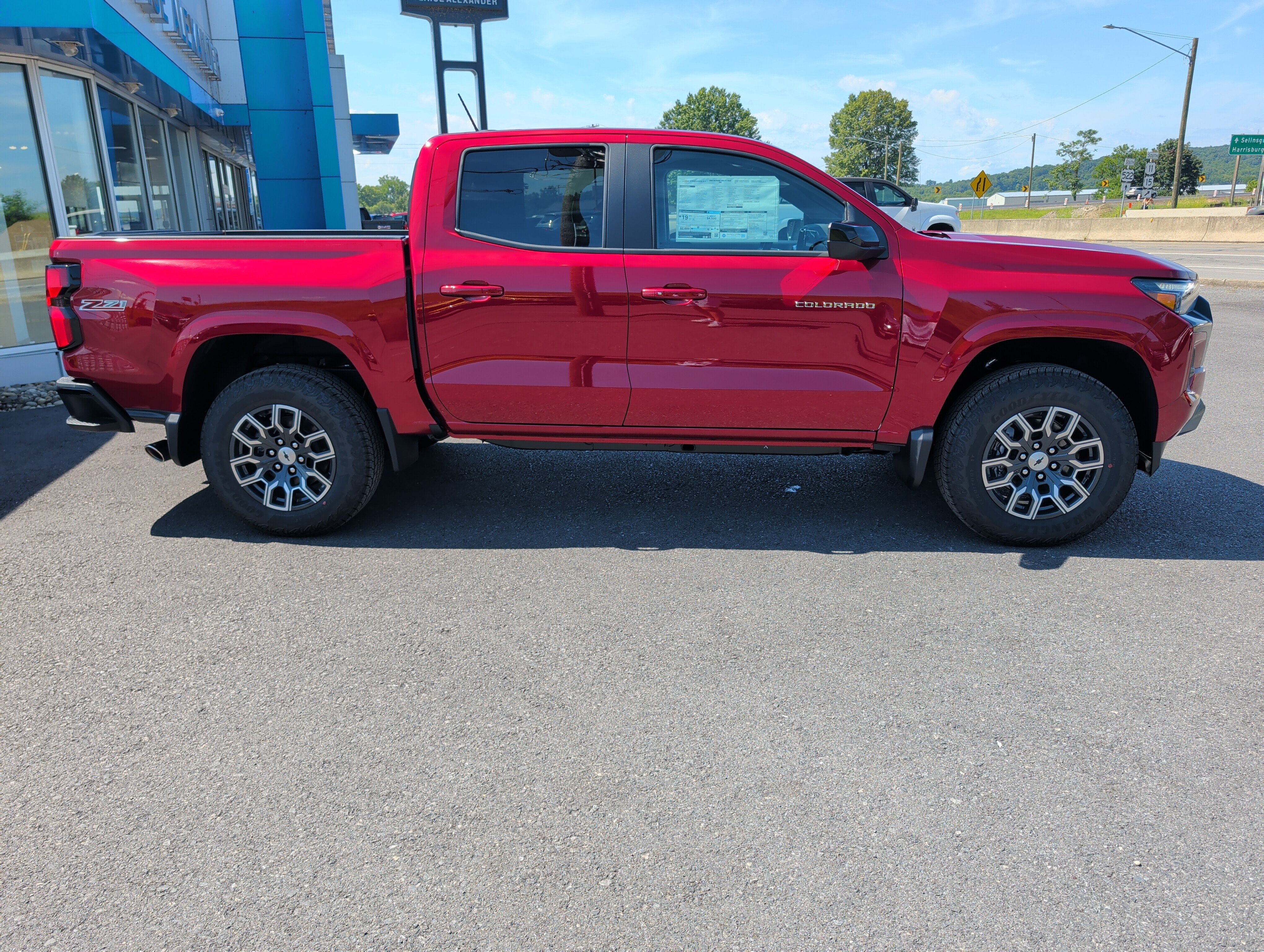 New 2026 Chevrolet Colorado Z71 AWD/4WD image 2