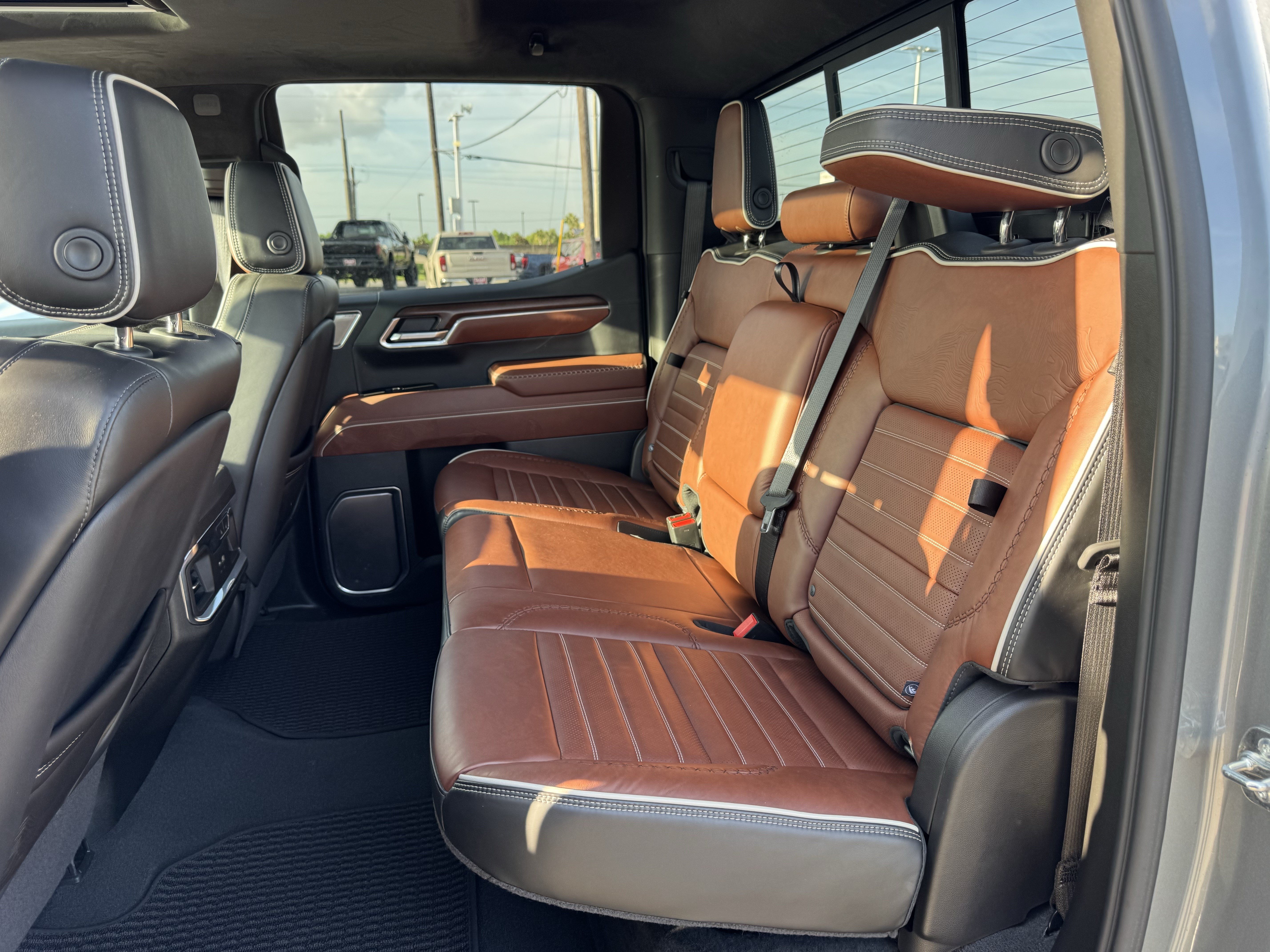 Used 2026 GMC Sierra 1500 Denali Ultimate AWD/4WD image 25