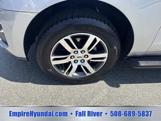 Used 2024 Ford Expedition Limited AWD/4WD image 12